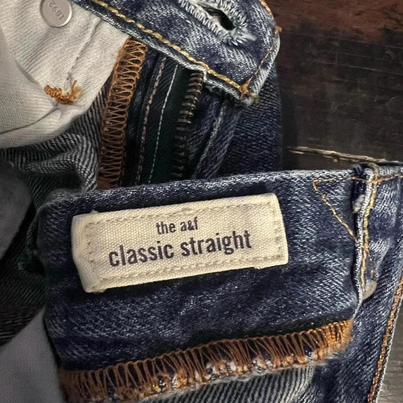 Abercrombie & Fitch Kids Classic Straight Distressed Jeans - Picture 5 of 8